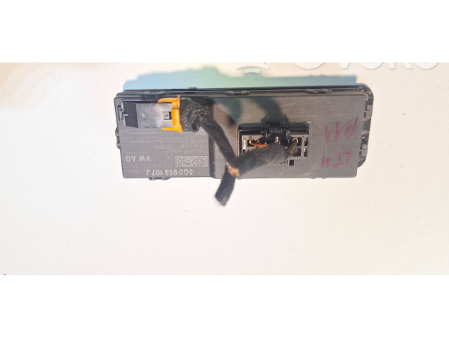 Блок управления центрального замка    5Q0959107J   Skoda Superb B8 (3V)