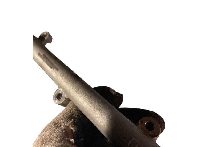 Топливная рампа 04C133320G Audi Q2 -