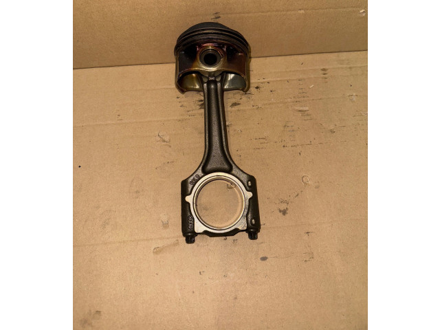 Поршень с шатуном    06LD   Volkswagen Golf VII