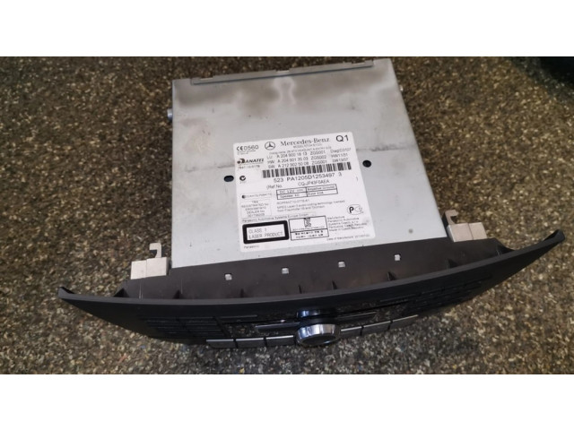 Радио/ проигрыватель CD/DVD / навигация