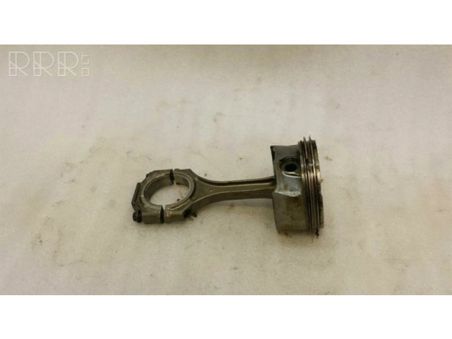 Поршень с шатуном A1560300917 Mercedes-Benz S AMG W221 для бензинового двигателя 6.2