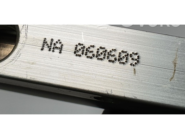 Vstřikovací lišta 30750637   Volvo C70     