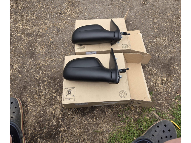 Zpětné zrcátko Citroen Saxo 1999 8148KT