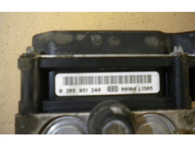 Jednotka ABS 589201P200 KIA Venga 2010