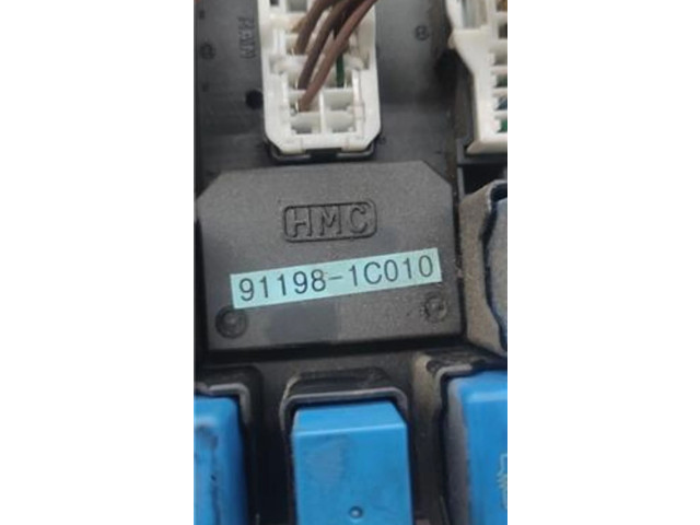 Блок предохранителей 911981C010 Hyundai Getz