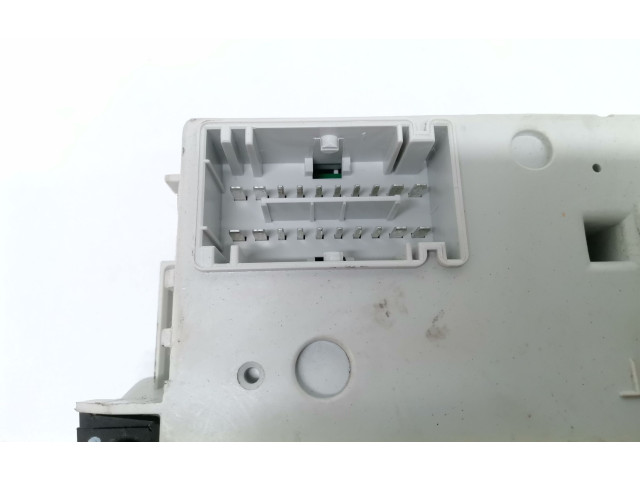 Блок предохранителей 51965996, 199B4000 Fiat 500L