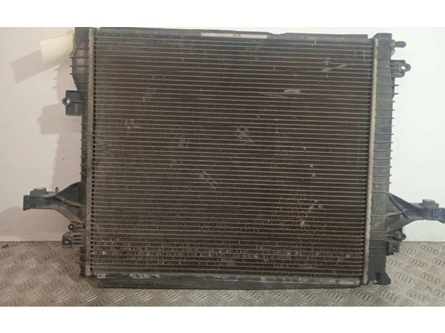 Рулевая рейка Радиатор охлаждающей жидкости 30723877, 880573N Volvo XC90 2003 - 2006 года