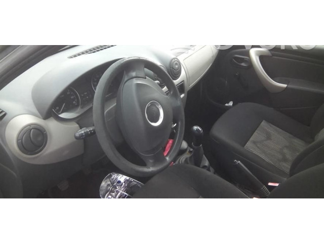 Ручка стеклоочистителей 6001551357 Dacia Sandero