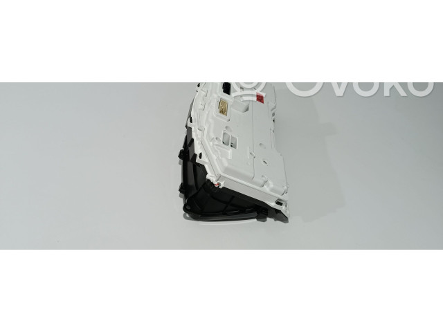 Přístrojová deska  Toyota Corolla E160 E170 2020 838001AS31  