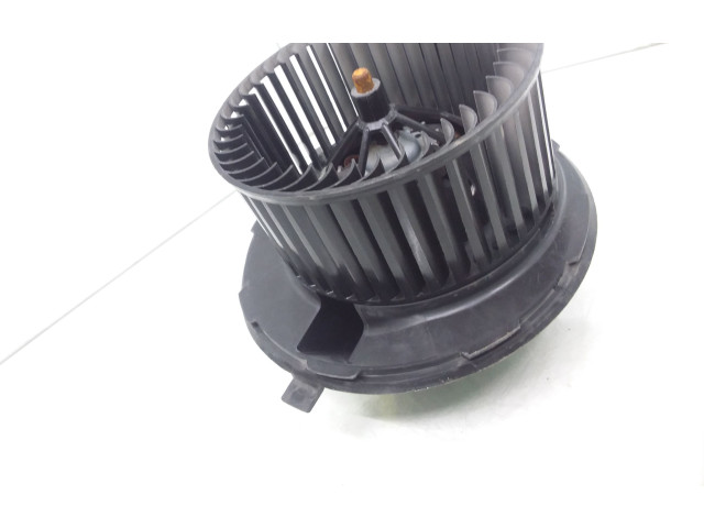 Вентилятор печки 1K1819015F Skoda Yeti (5L)