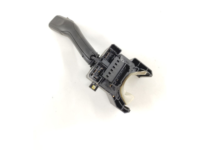 Volant Volkswagen New Beetle 1998 4B0953503E  