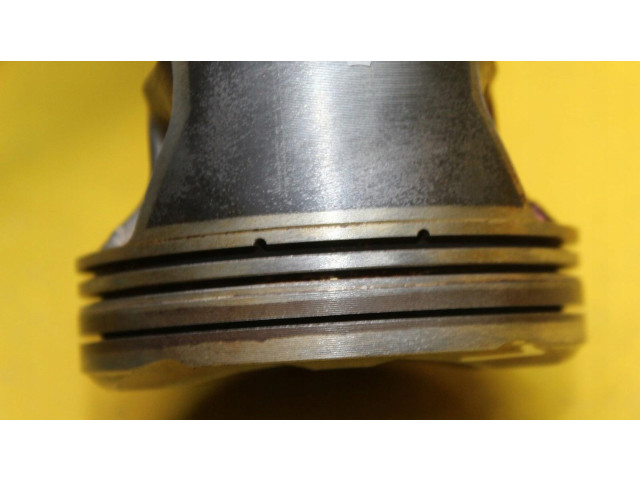 Поршень с шатуном Mercedes-Benz GLE (W166 - C292)