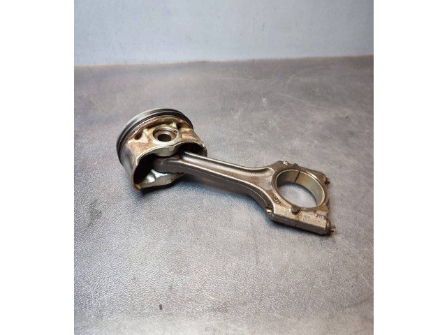 Поршень с шатуном 06K107065, 06H198401 Volkswagen Golf VII