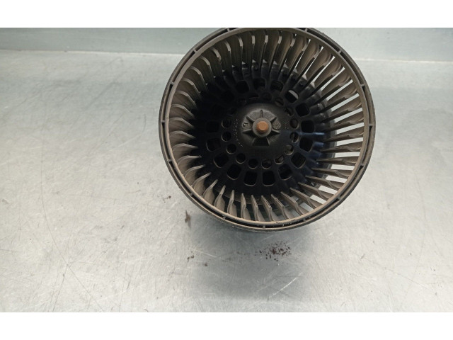 Вентилятор печки 272100975R, N109038B Dacia Duster