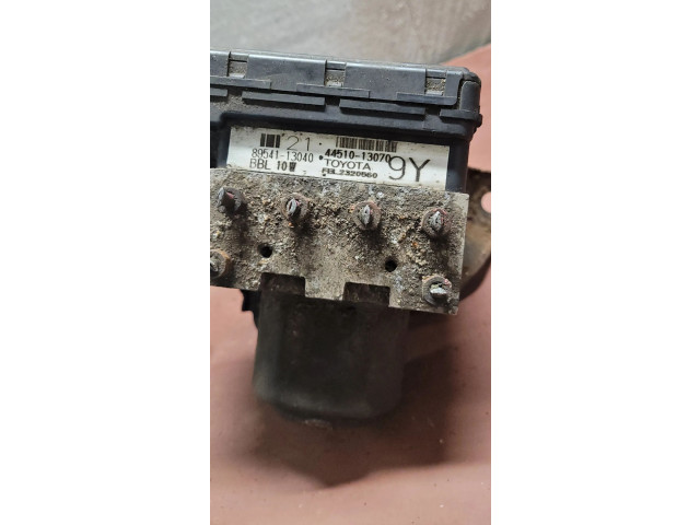 Блок АБС Toyota Corolla Verso E121 2001 - 2004 года