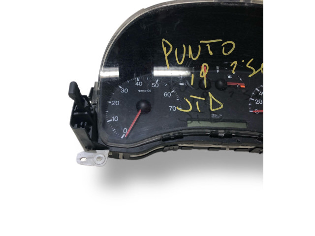 Панель приборов Fiat Grande Punto