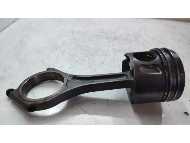 Píst Land Rover Range Rover L322 pro naftový motor 3.0