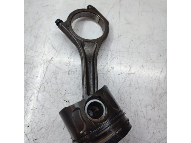 Píst Land Rover Range Rover L322 pro naftový motor 3.0