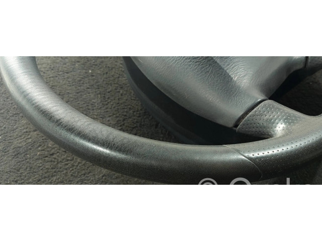 Volant Mazda 323 F 2002 02081959