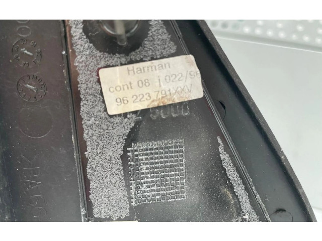 Zpětné zrcátko Peugeot 106 1994 96223791