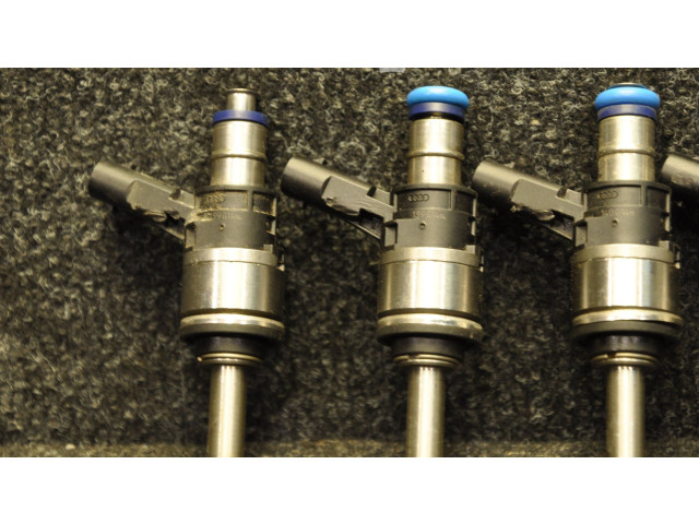 Vstřikovač 06C906036C Audi Q7 4M CREC