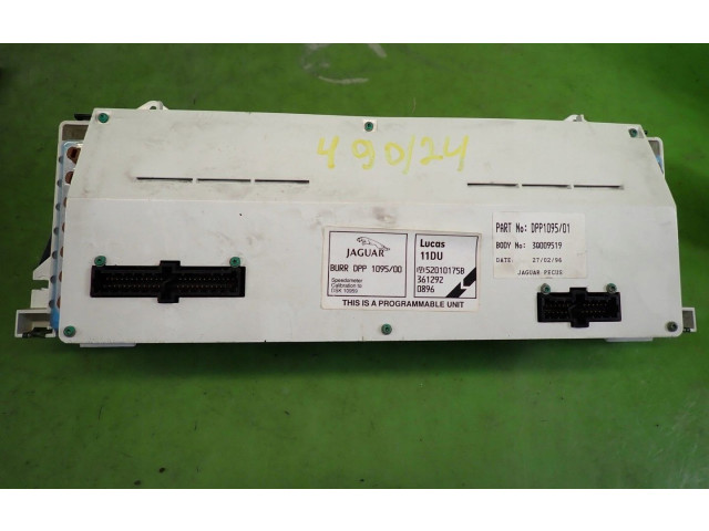 Панель приборов Jaguar XJ X300