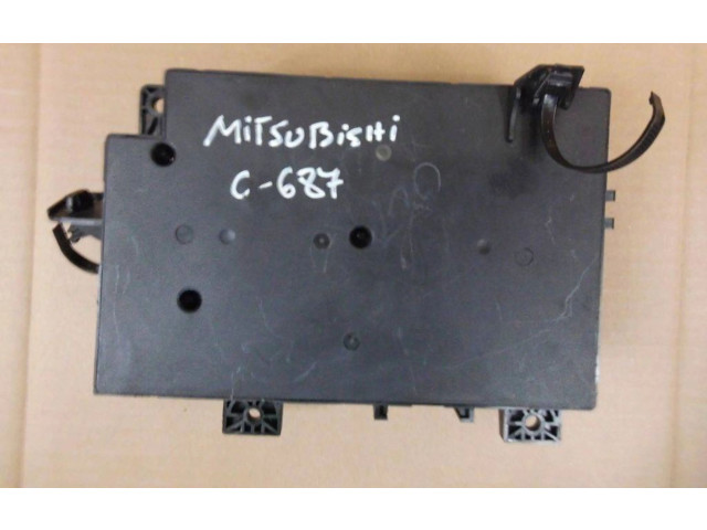 Блок предохранителей 8637B687 Mitsubishi Outlander