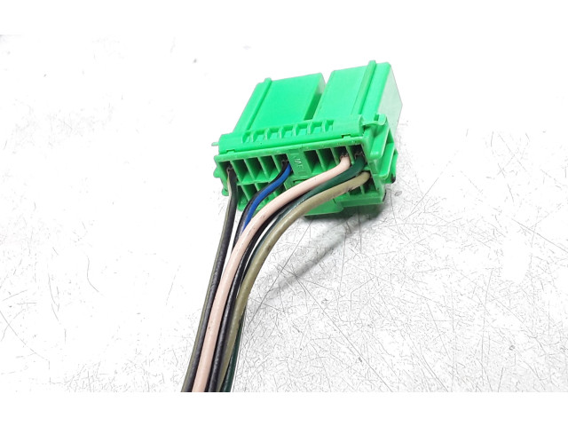 Зеркало электрическое Volvo C30 2007 - 2010 года