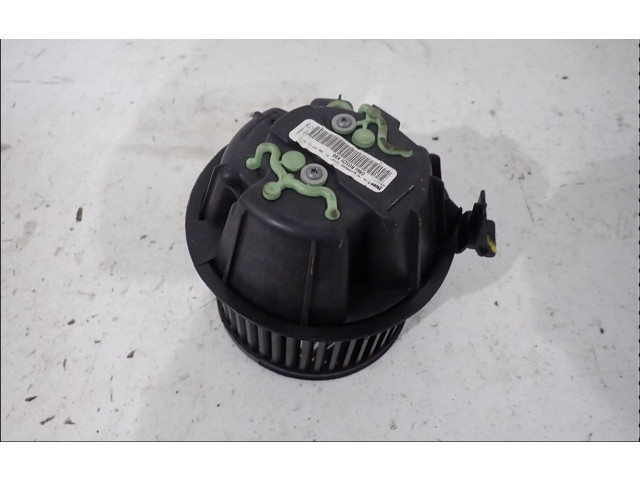 Вентилятор печки    272106020R   Dacia Duster