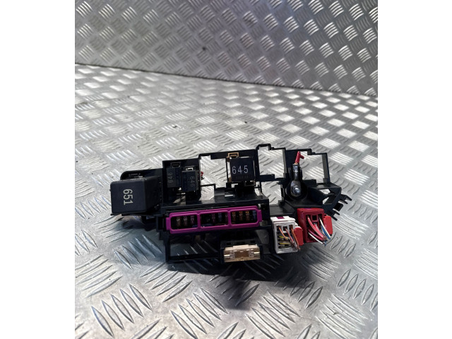 Блок предохранителей 8K1937503 Audi A5 Sportback 8TA