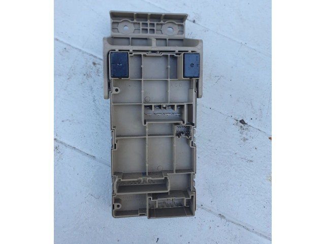 Блок предохранителей Subaru Forester SH