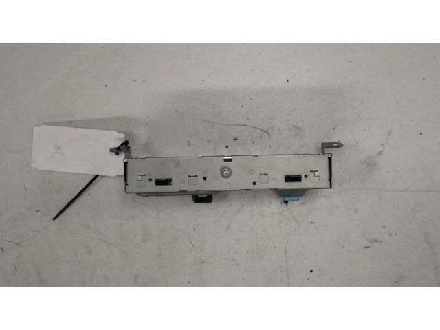 Дисплей       Chevrolet Orlando