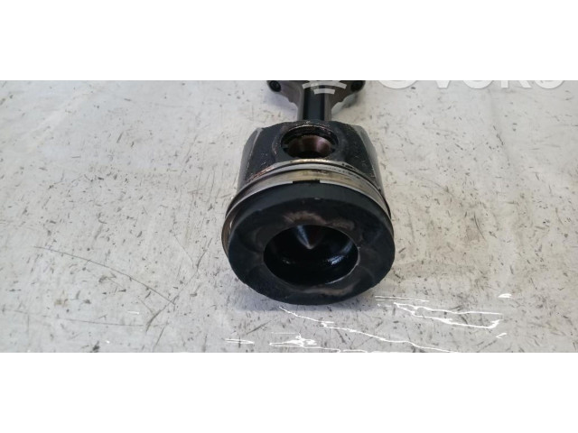 Píst 55281124, 55271838 Alfa Romeo Stelvio