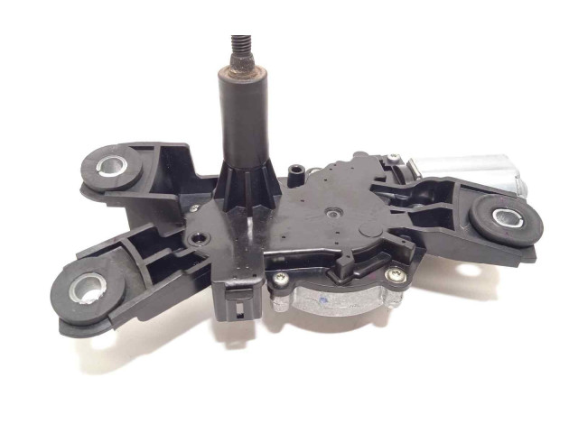 Моторчик заднего дворника 8888040488, 0390205042    Lynk & co 01