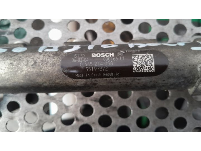 Vstřikovací lišta Alfa Romeo 156