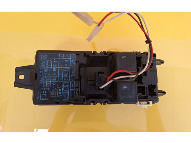 Блок предохранителей MR277517 Mitsubishi Carisma