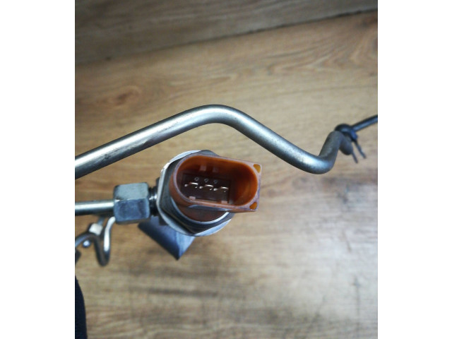 Топливная рампа 03P089, 057130764AB   Skoda Fabia Mk2 (5J)   для двигателя CFW