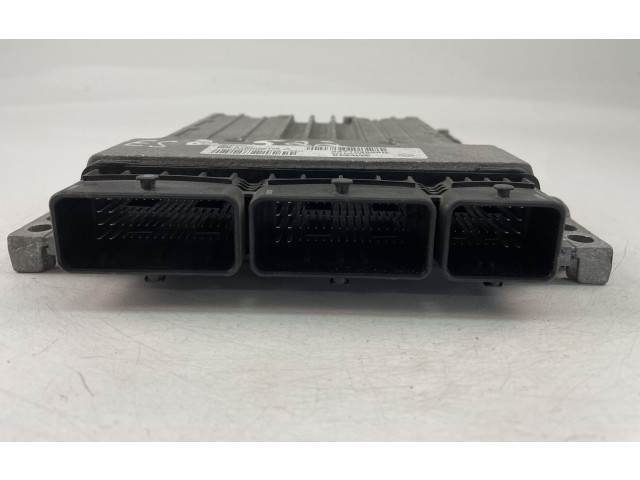 Блок управления двигателем Блок управления 237103999R, S180095108A Dacia Duster