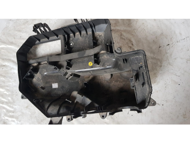 Другая деталь двигателя