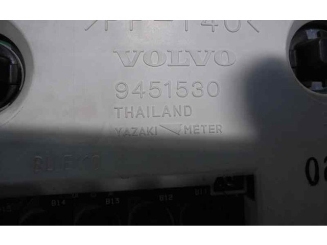 Přístrojová deska  Volvo S70  V70  V70 XC 2000 9451530, 9168144  