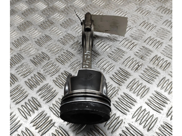 Поршень CRBC 04L105401A, 04L107065A Volkswagen Golf VII