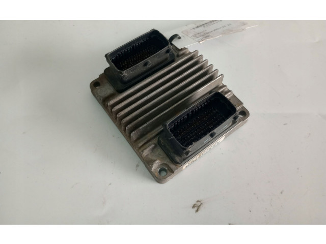 Блок управления двигателя 12211619   Chevrolet Evanda