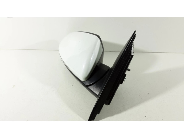 Зеркало электрическое     правое    KIA Xceed  2019- года   