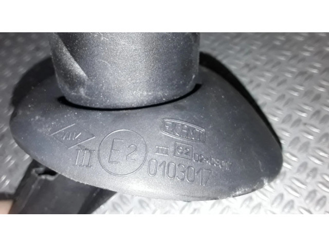 Зеркало (механическое)    правое   Dacia Logan I  2004-2012 года   