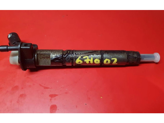 Vstřikovač 8SR7C16 Mercedes-Benz CL C215