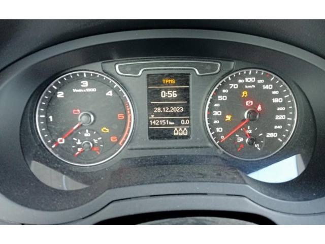 Панель приборов 8U0920930E Audi Q3 8U