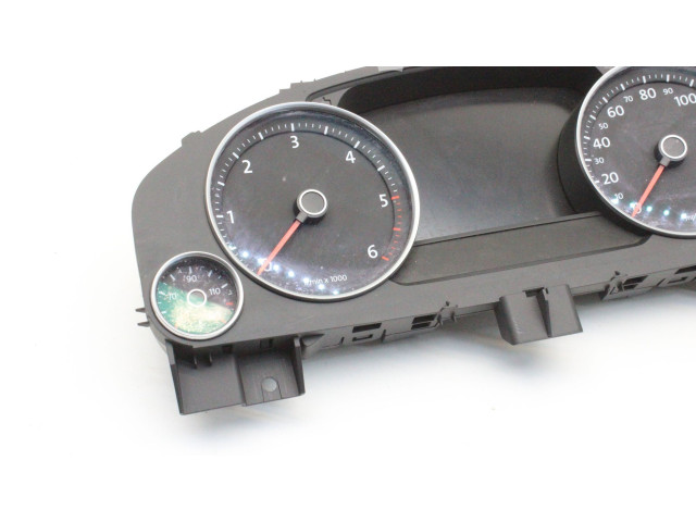 Přístrojová deska Volkswagen Touareg II 2011 7P6920981