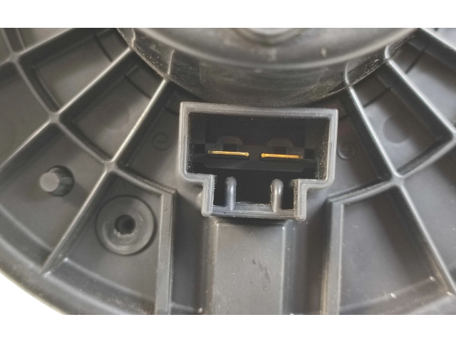 Вентилятор печки    8727006490, T13427B   Subaru Forester SK