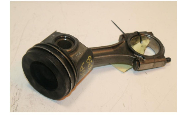 Píst    Ford Kuga II    XRMA 