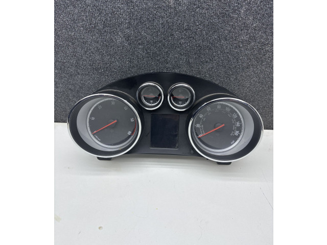 Přístrojová deska Opel Zafira C 2014 13442457